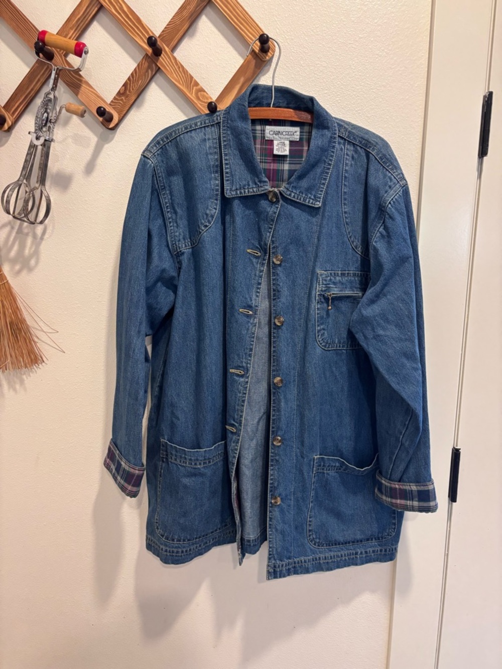 Vintage 90’sCabin Creek Blue Denim Shirt Jacket with Plaid Lining